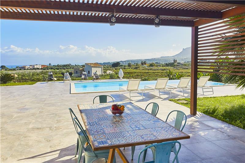 Sea-view villa in Sicily, photograph 2
