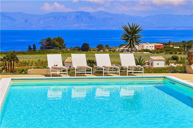 Sea-view villa in Sicily, photograph 20