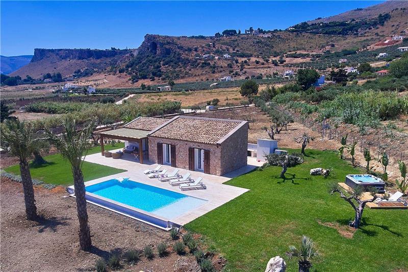 Sea-view villa in Sicily, photograph 11