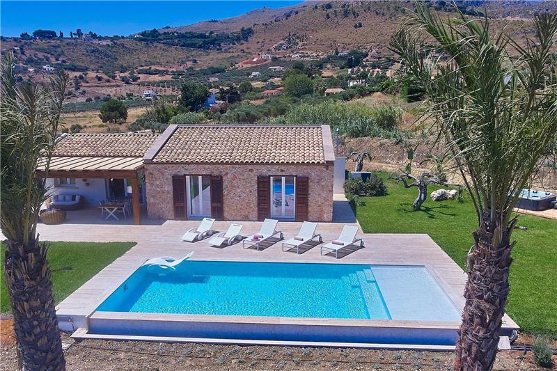 Sea-view villa in Sicily, photograph 14