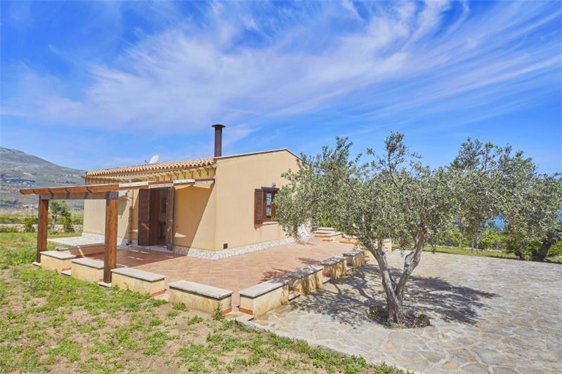 Sea-view villa in Sicily, photograph 23