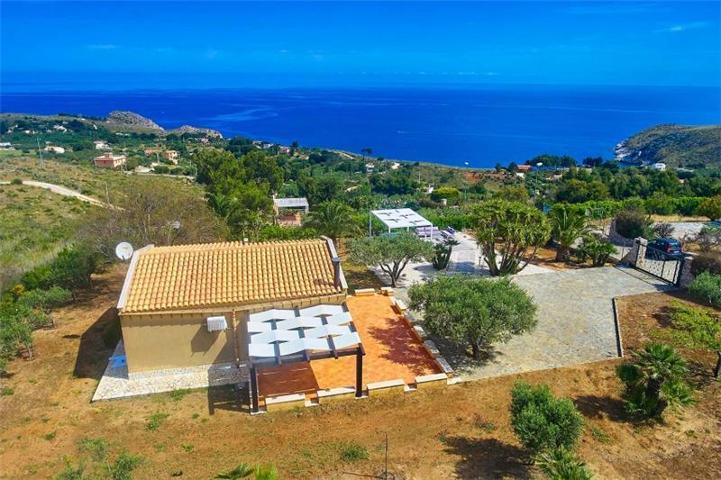 Sea-view villa in Sicily, photograph 4