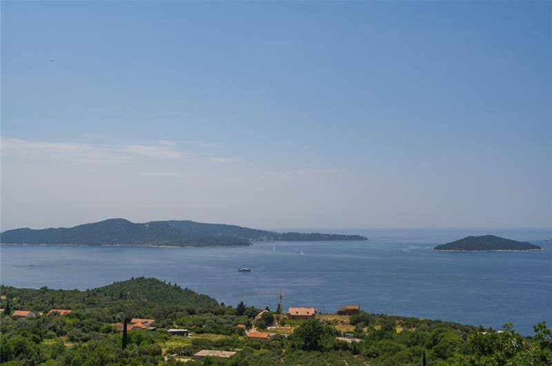4 bedroom villa with pool in Dubrovnik region, sleeps 8 