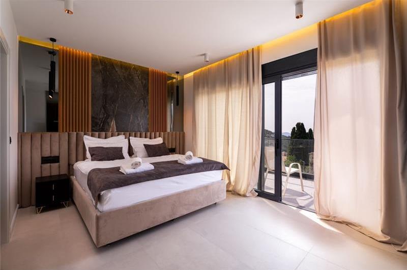 4 bedroom villa with pool in Dubrovnik region, sleeps 8 