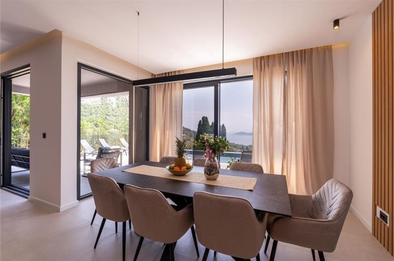 4 bedroom villa with pool in Dubrovnik region, sleeps 8 
