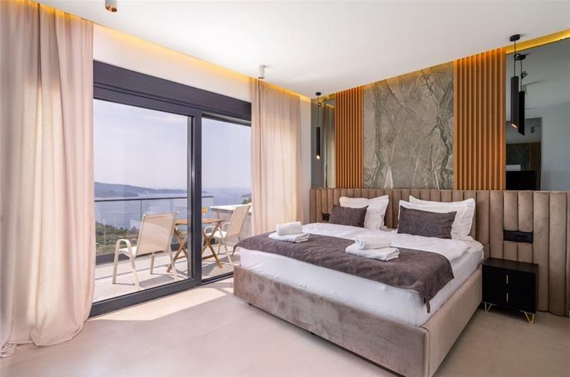 4 bedroom villa with pool in Dubrovnik region, sleeps 8 