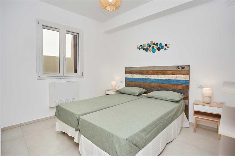 Beachfront villa in Sicily, photograph 21