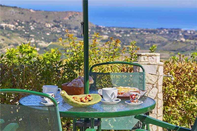 Sea-view villa in Sicily, photograph 8