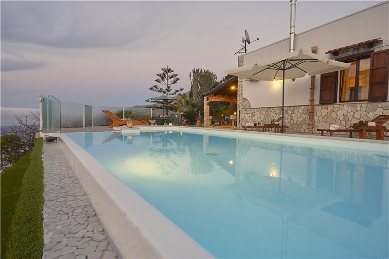 Sea-view villa in Sicily, photograph 5