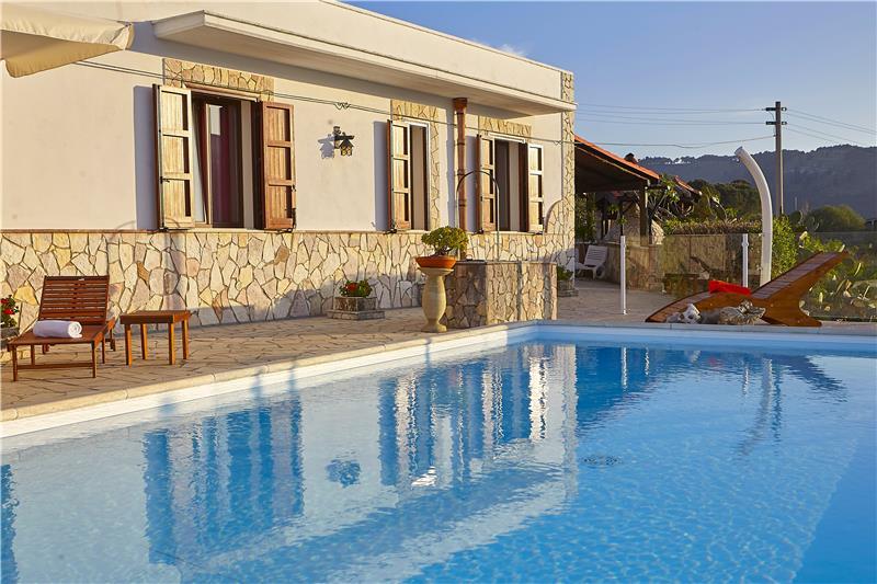 Sea-view villa in Sicily, photograph 15