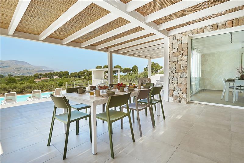 Villa in Sicily, photograph 7