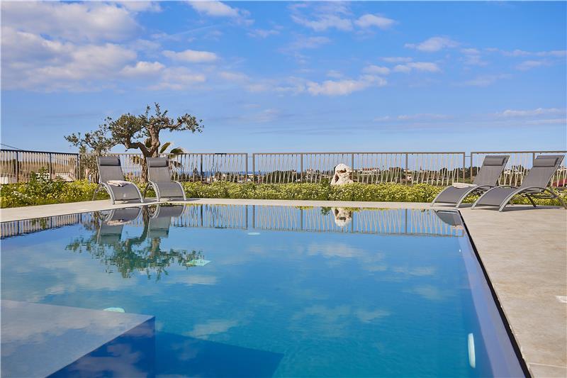 Villa in Sicily, photograph 4