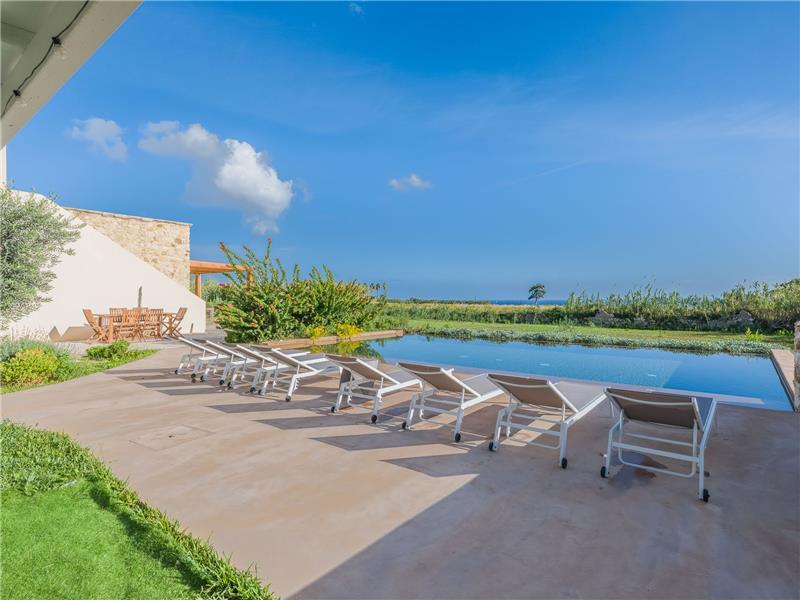 Sea-view villa in Sicily, photograph 2