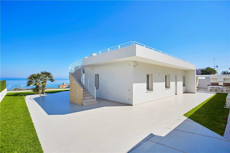 Sea-view villa in Sicily, photograph 17