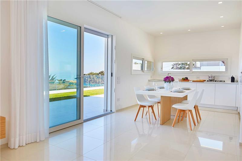 Sea-view villa in Sicily, photograph 8