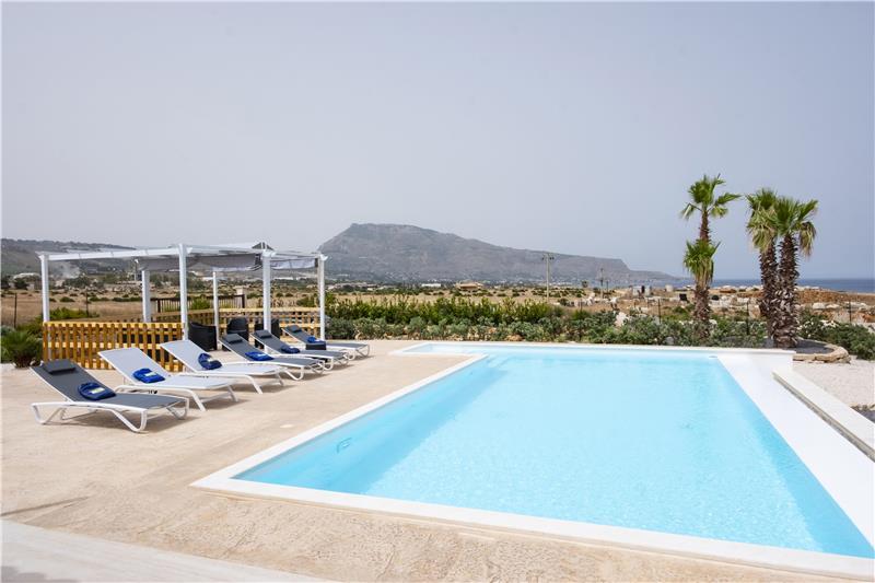Sea-view villa in Sicily, photograph 4