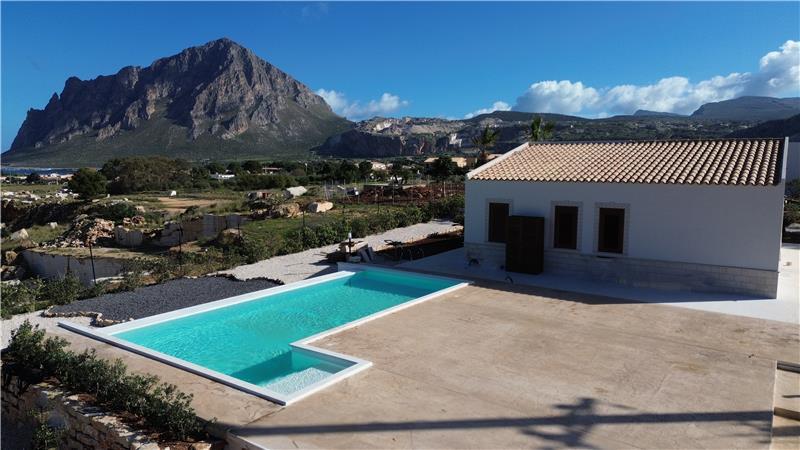 Sea-view villa in Sicily, photograph 3