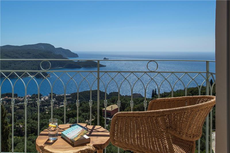 Sea-view villa in Palaiokastrítsa, photograph 23