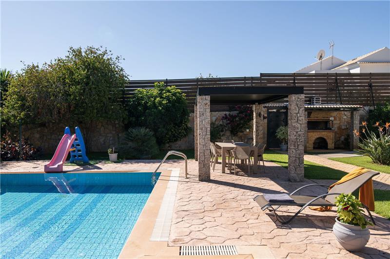 Villa in Chalikounas, photograph 3