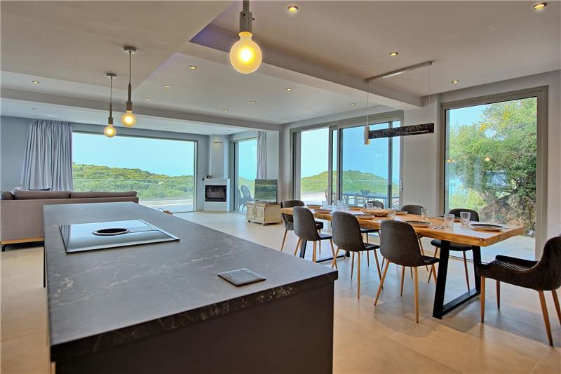 Sea-view villa in Makrades, photograph 11