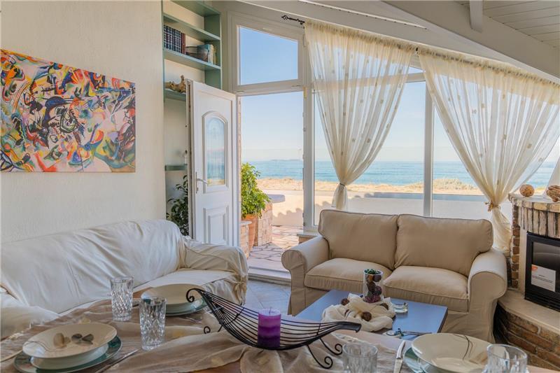Beachfront villa in Acharavi, photograph 18