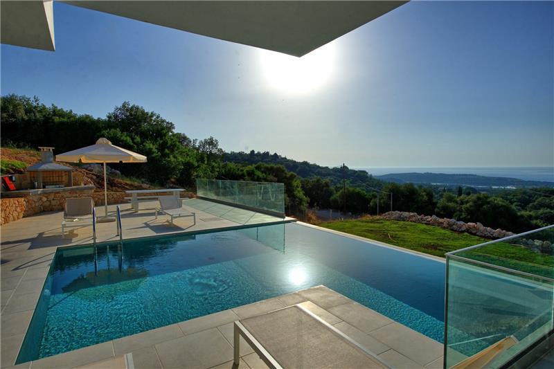Sea-view villa in Apraos, photograph 23