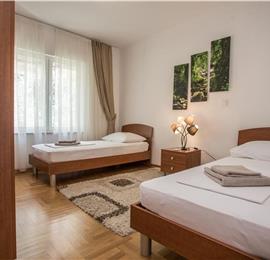 4-Bedroom Villa with Pool, Sleeps 8–12 – Ciovo, near Trogir