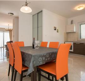 4-Bedroom Villa with Pool, Sleeps 8–12 – Ciovo, near Trogir