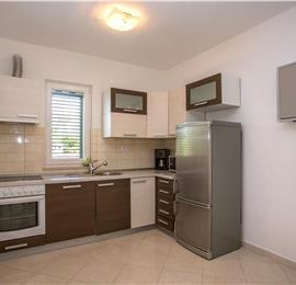 4-Bedroom Villa with Pool, Sleeps 8–12 – Ciovo, near Trogir