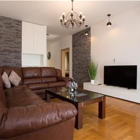 4-Bedroom Villa with Pool, Sleeps 8–12 – Ciovo, near Trogir