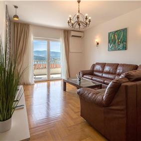 4-Bedroom Villa with Pool, Sleeps 8–12 – Ciovo, near Trogir
