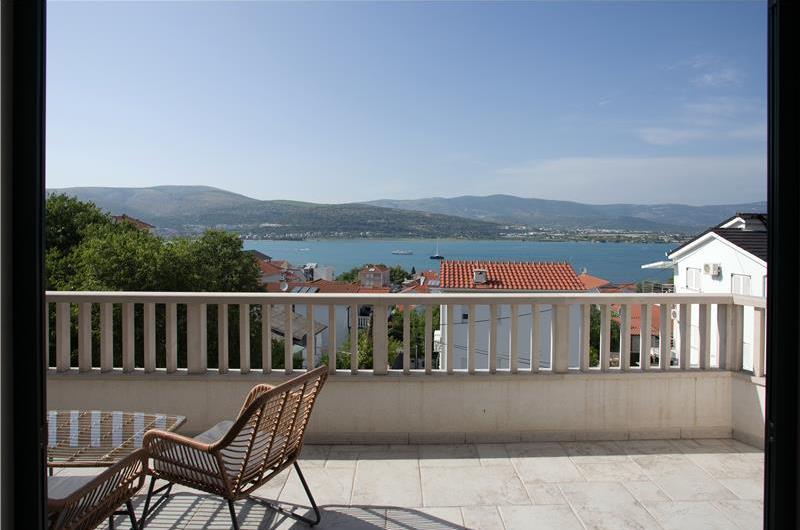 4-Bedroom Villa with Pool, Sleeps 8–12 – Ciovo, near Trogir