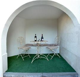 4-Bedroom Villa with Pool, Sleeps 8–12 – Ciovo, near Trogir