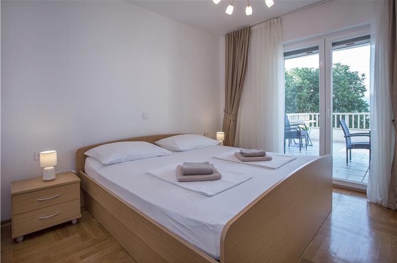 4-Bedroom Villa with Pool, Sleeps 8–12 – Ciovo, near Trogir