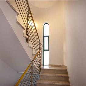 4-Bedroom Villa with Pool, Sleeps 8–12 – Ciovo, near Trogir