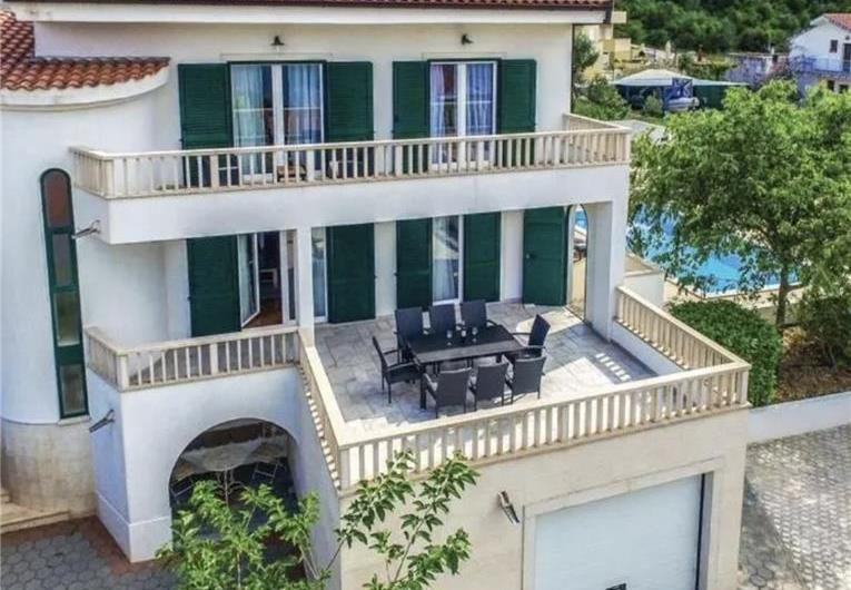 4-Bedroom Villa with Pool, Sleeps 8–12 – Ciovo, near Trogir