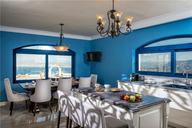 Beachfront villa in Heraklion, photograph 8