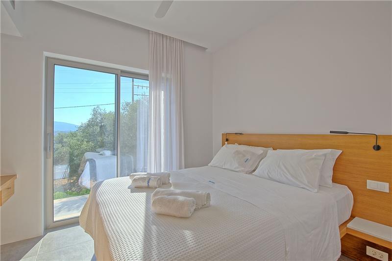 Sea-view villa in Chania, photograph 19