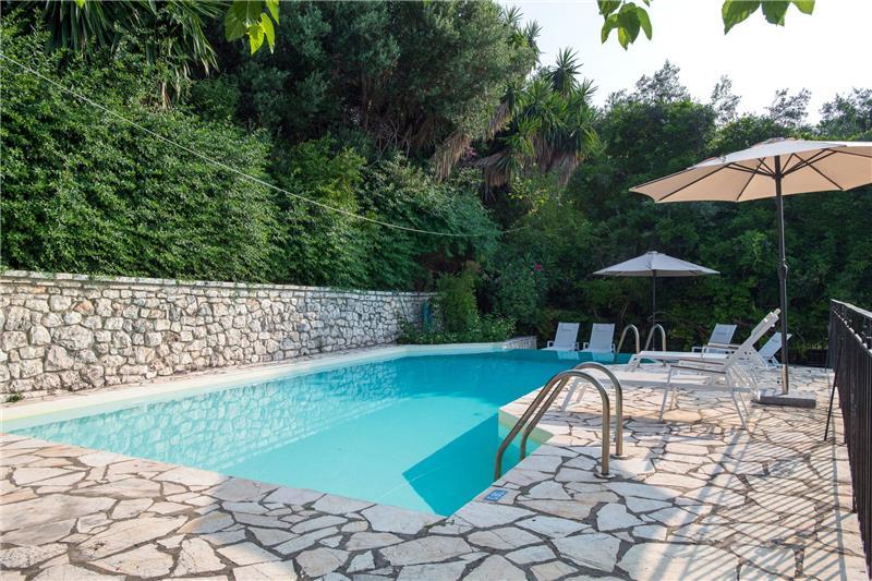 Villa in Kassiopi, photograph 7