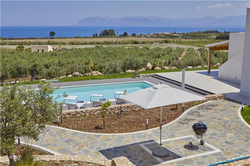 Sea-view villa in Castellammare del Golfo, photograph 2