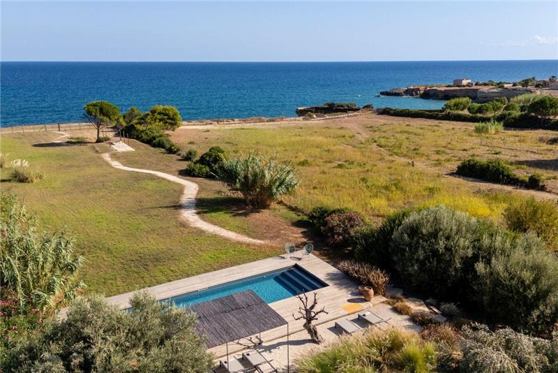 Sea-view villa in Avola, photograph 2