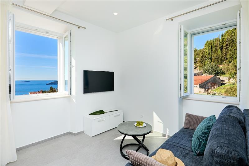 Sea-view villa in Orasac, photograph 17