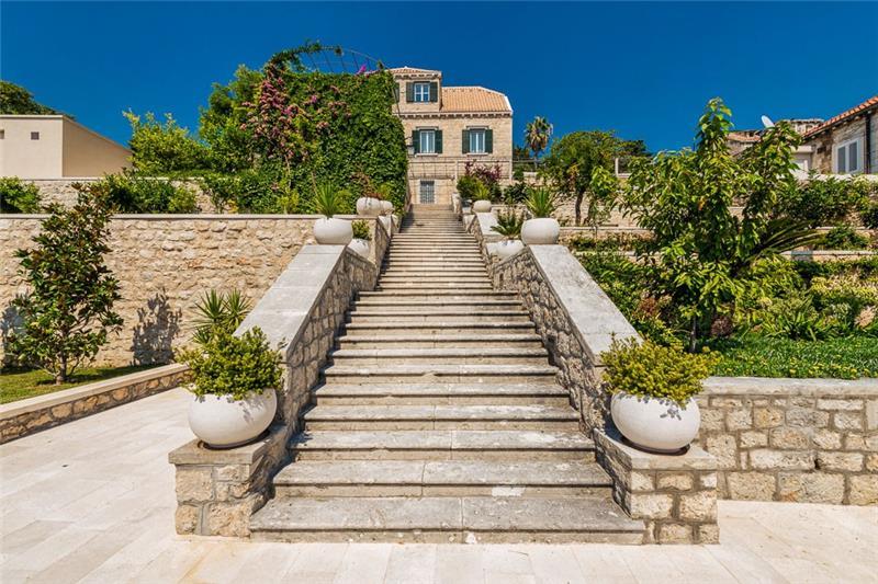 Sea-view villa in Dubrovnik, photograph 4