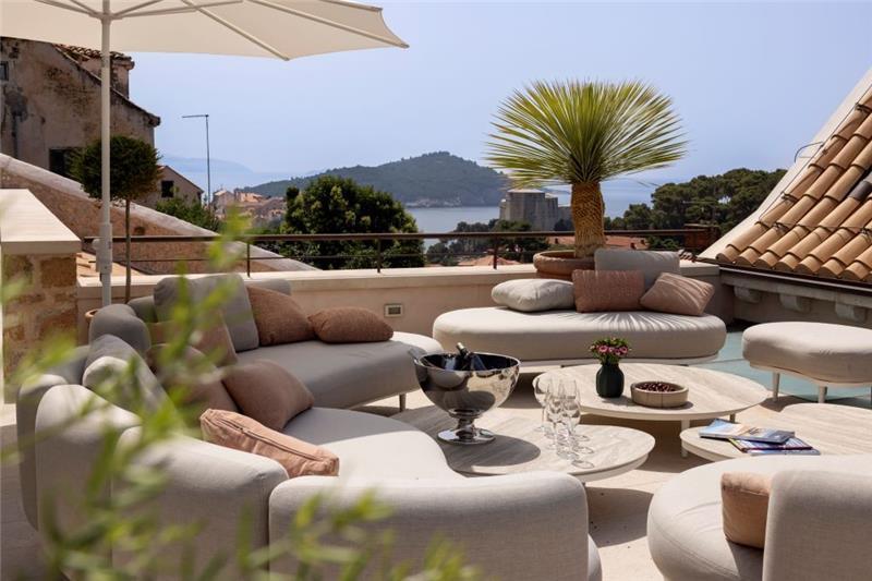 Sea-view villa in Dubrovnik, photograph 2