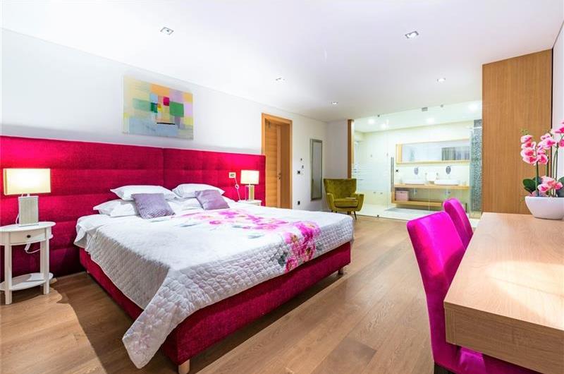 Luxury 5 Bedroom Villa with Heated Pool, Jacuzzi, Steam Room and Sea Views in Lozica near Dubrovnik, Sleeps 10