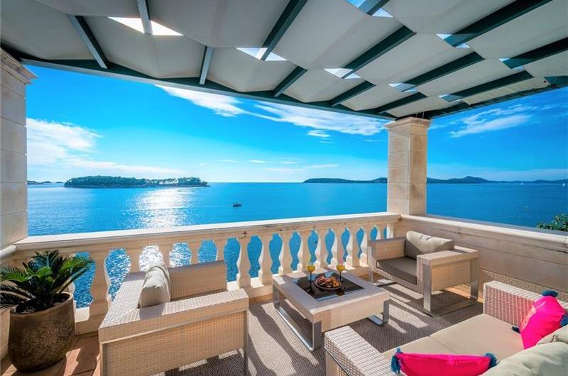 Luxury 5 Bedroom Villa with Heated Pool, Jacuzzi, Steam Room and Sea Views in Lozica near Dubrovnik, Sleeps 10