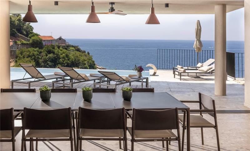 Luxury 5 Bedroom Villa with Heated Infinity Pool, Sauna, Gym, Jacuzzi and Sea Views in Vrbica, near Dubrovnik, Sleeps 10