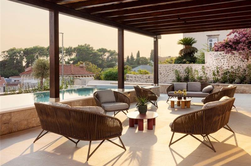 7 Bedroom Villa with Infinity Pool and Sea Views in Dubrovnik, Sleeps 14