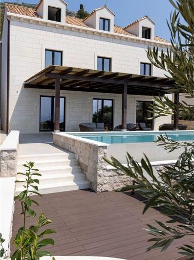 7 Bedroom Villa with Infinity Pool and Sea Views in Dubrovnik, Sleeps 14
