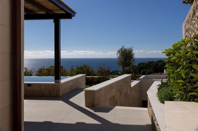 7 Bedroom Villa with Infinity Pool and Sea Views in Dubrovnik, Sleeps 14